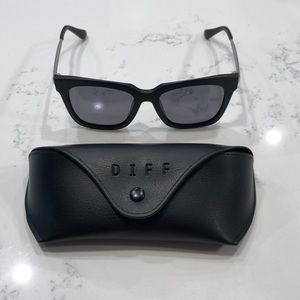 Brand new Bella DIFF sunglasses
